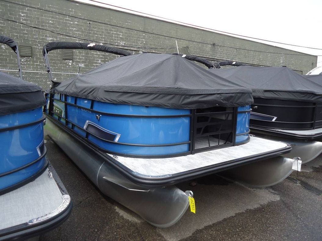 2026 Starcraft Marine EX 22 Q