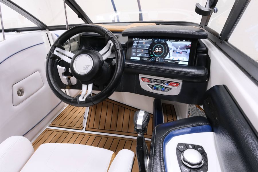2017 Nautique G23, photo 11 of 28