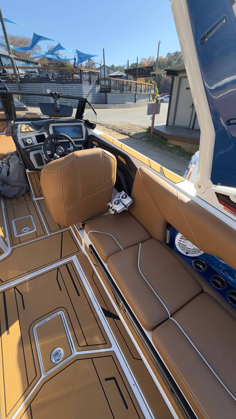 2026 Centurion NV243, photo 7 of 11