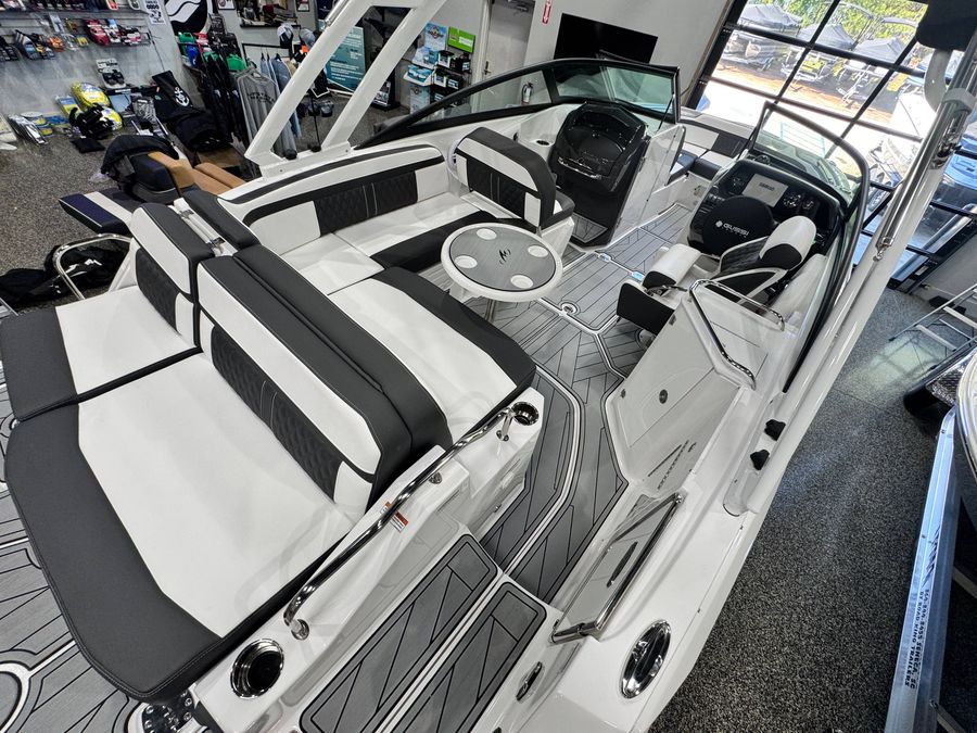 2025 Monterey M4, photo 6 of 15