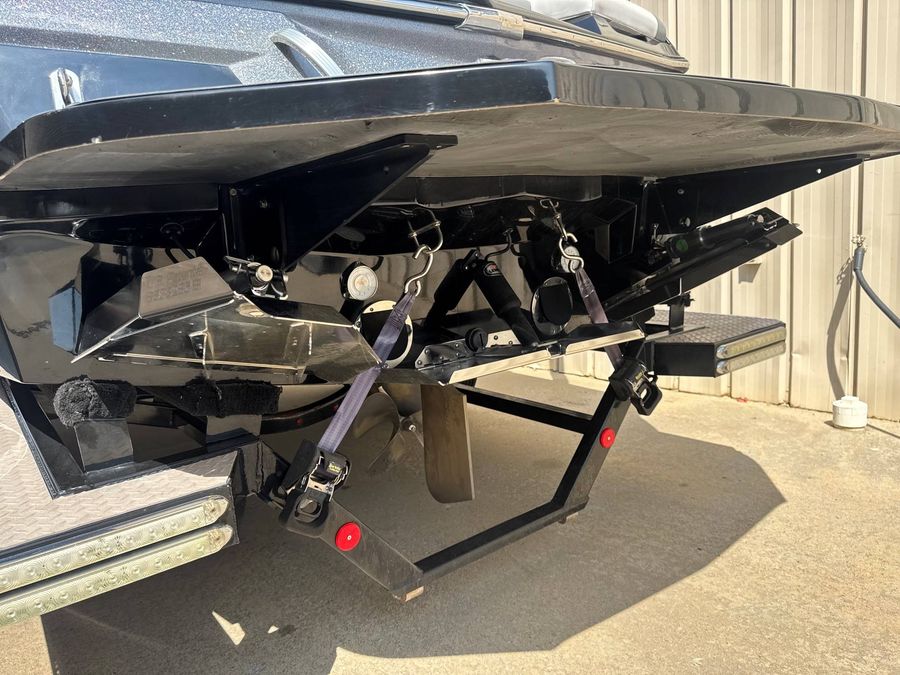 2019 MasterCraft XT25, photo 15 of 17