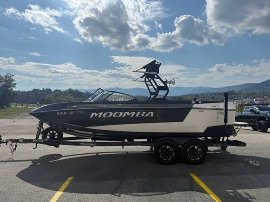 2023 Moomba MoJo, photo 2 of 18