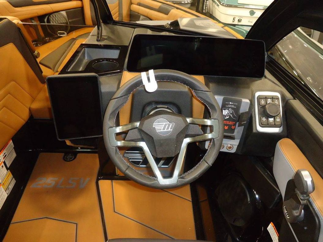 2026 Malibu Boats 25 LSV