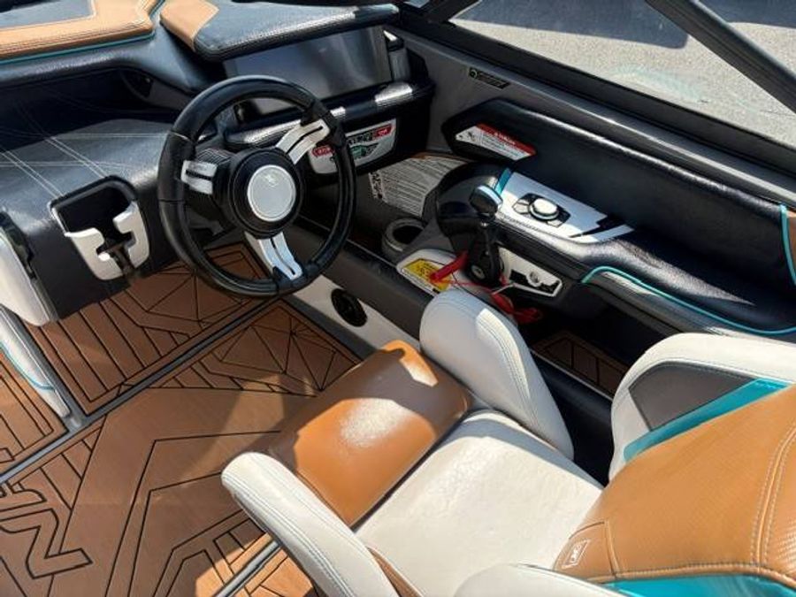 2017 Nautique G23, photo 9 of 15