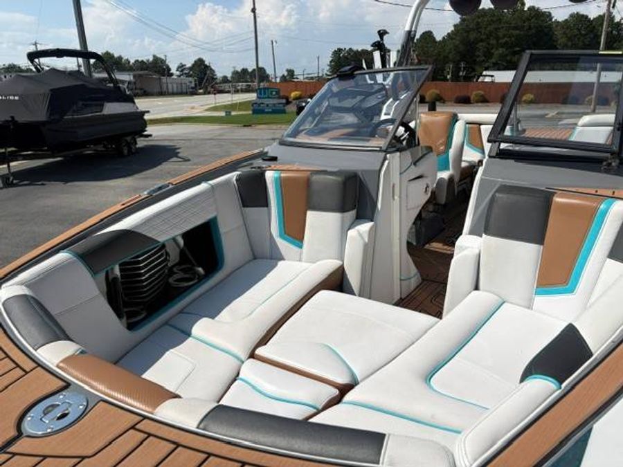 2017 Nautique G23, photo 12 of 15