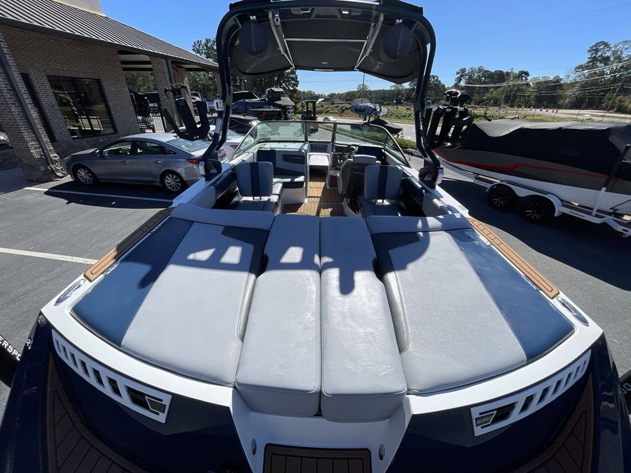 2021 Nautique Super Air Nautique 230, photo 19 of 30