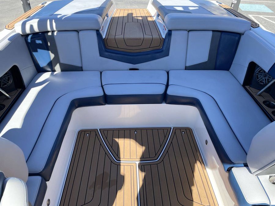 2021 Nautique Super Air Nautique 230, photo 14 of 30