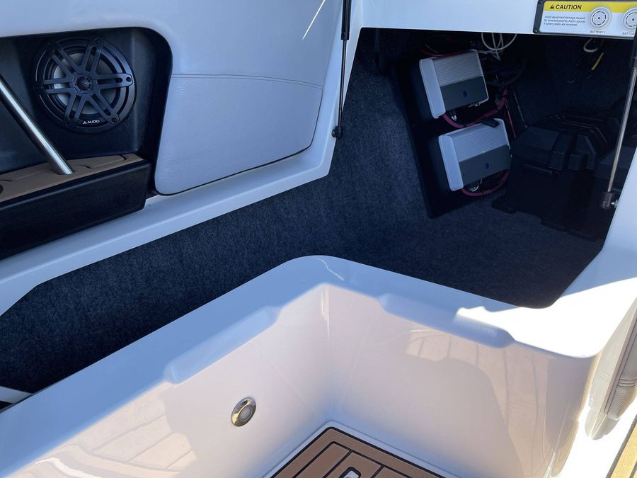 2021 Nautique Super Air Nautique 230, photo 7 of 30
