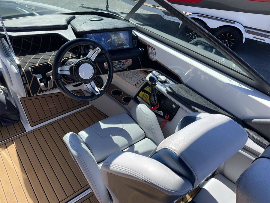 2021 Nautique Super Air Nautique 230, photo 28 of 30