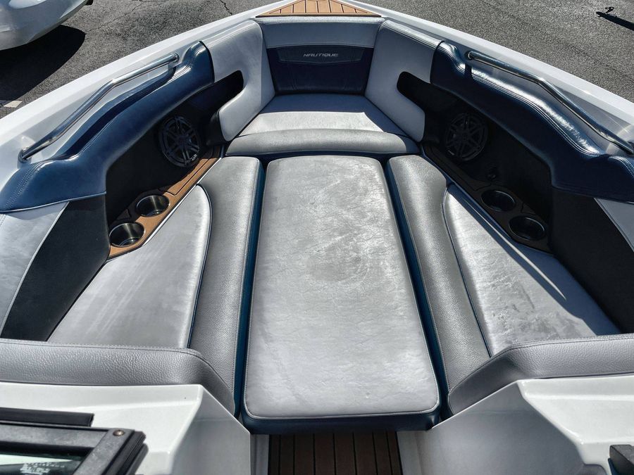 2021 Nautique Super Air Nautique 230, photo 22 of 30