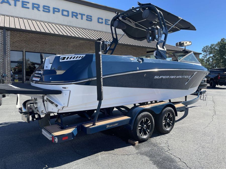 2021 Nautique Super Air Nautique 230, photo 4 of 30