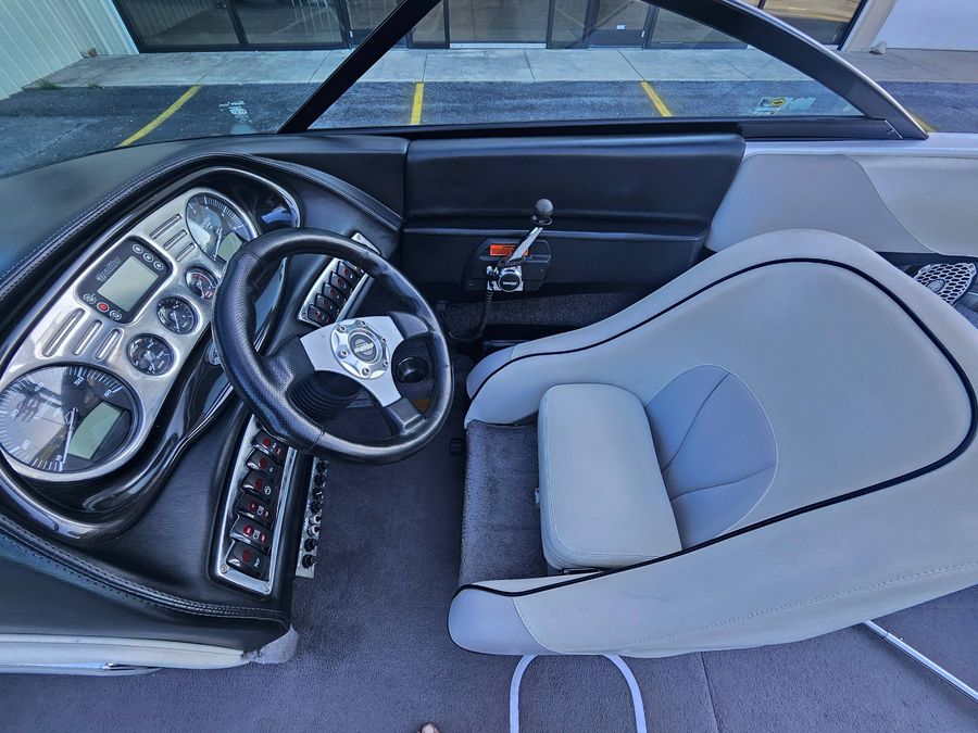 2010 Malibu V-Ride, photo 12 of 23