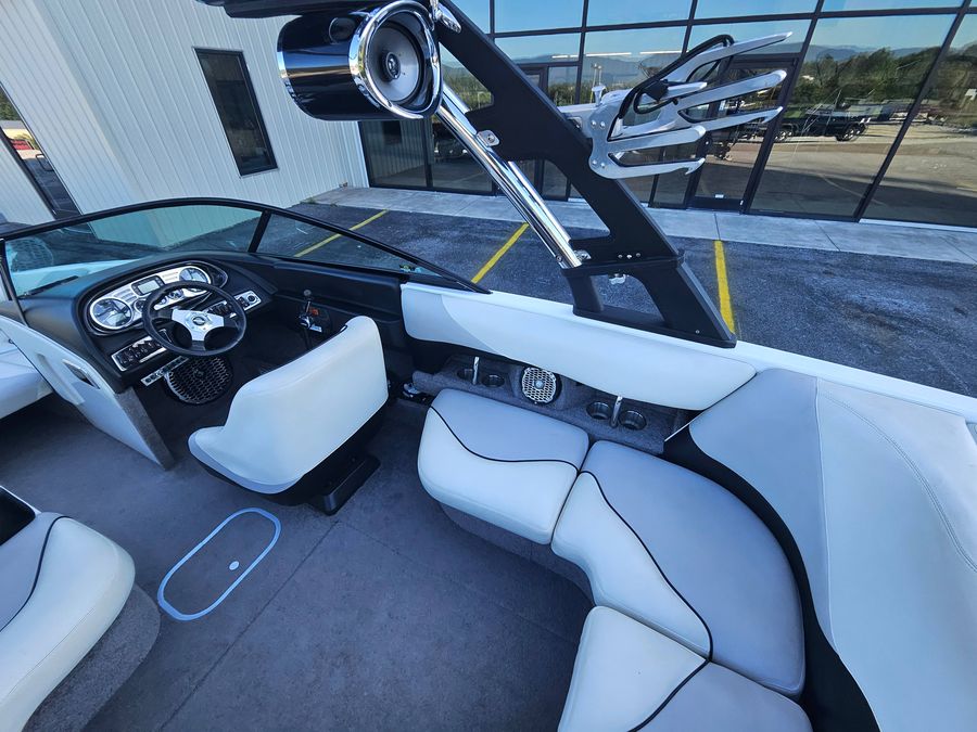 2010 Malibu V-Ride, photo 13 of 23