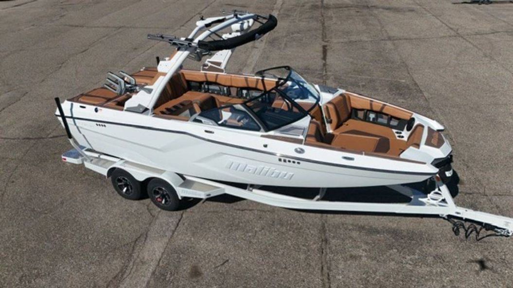 2026 Malibu Boats 22 MXZ