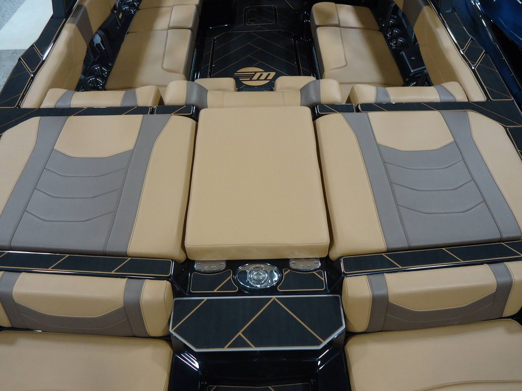 2026 Malibu Boats 23 LSV