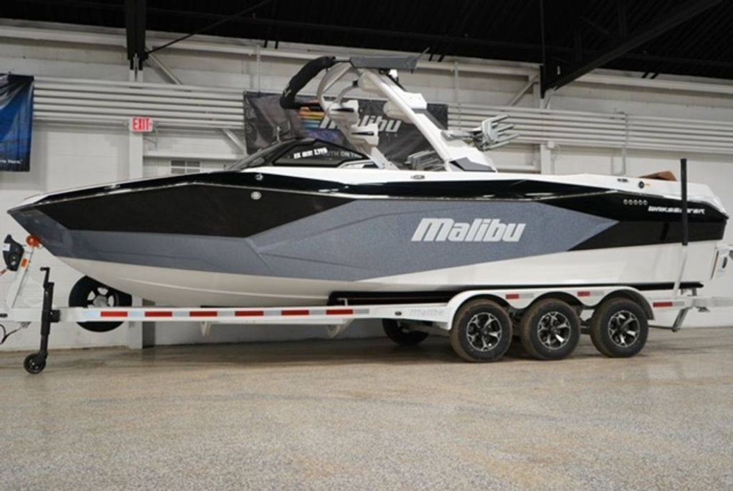 2026 Malibu Boats 26 LSV