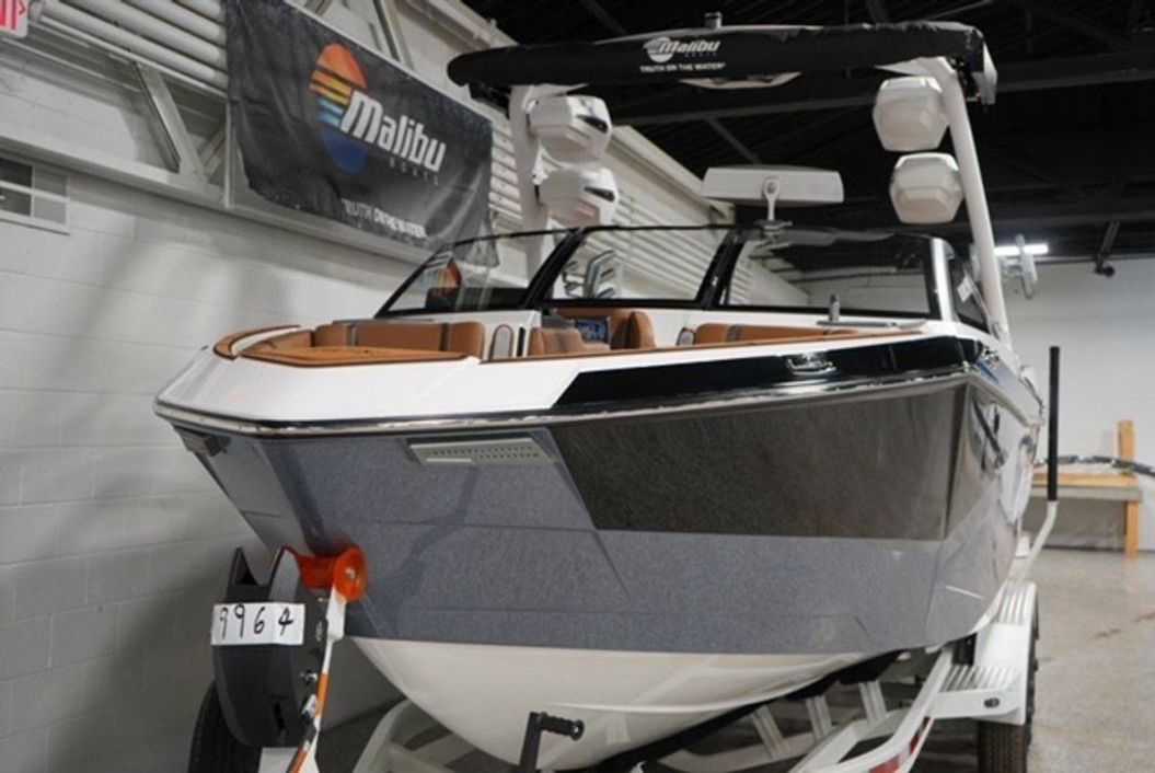 2026 Malibu Boats 26 LSV