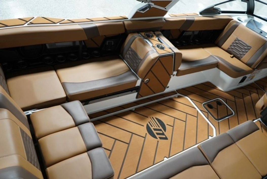 2026 Malibu Boats 26 LSV