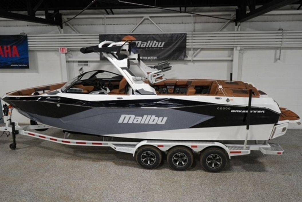 2026 Malibu Boats 26 LSV