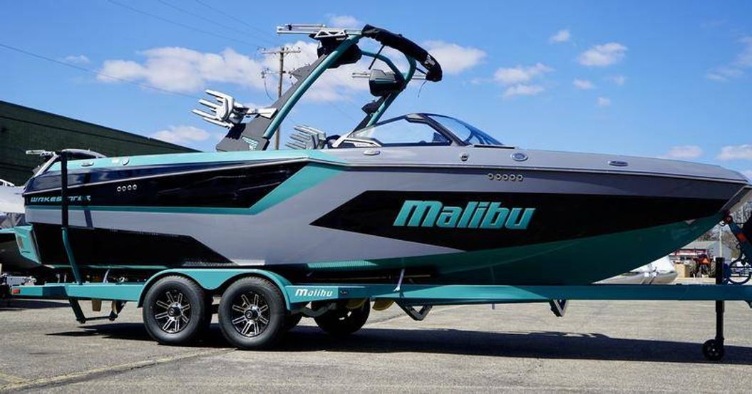 2025 Malibu Boats 24 MXZ