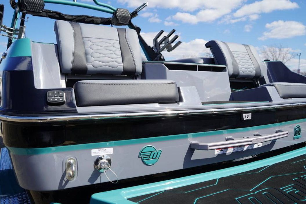 2025 Malibu Boats 24 MXZ