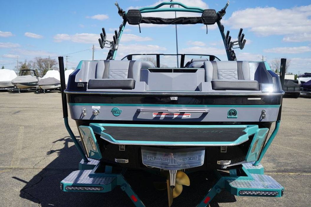 2025 Malibu Boats 24 MXZ