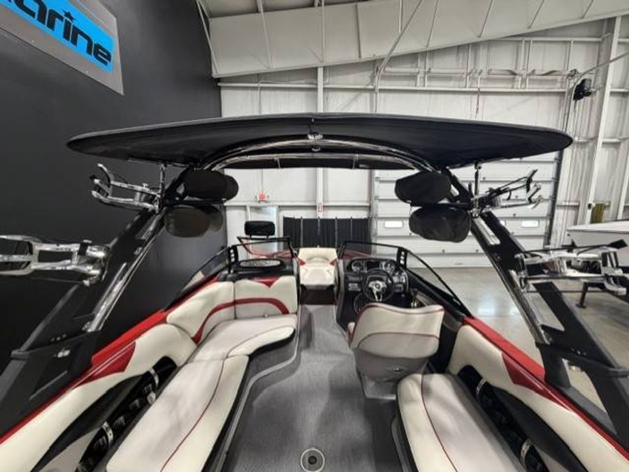 2010 Malibu 21 VLX, photo 12 of 14