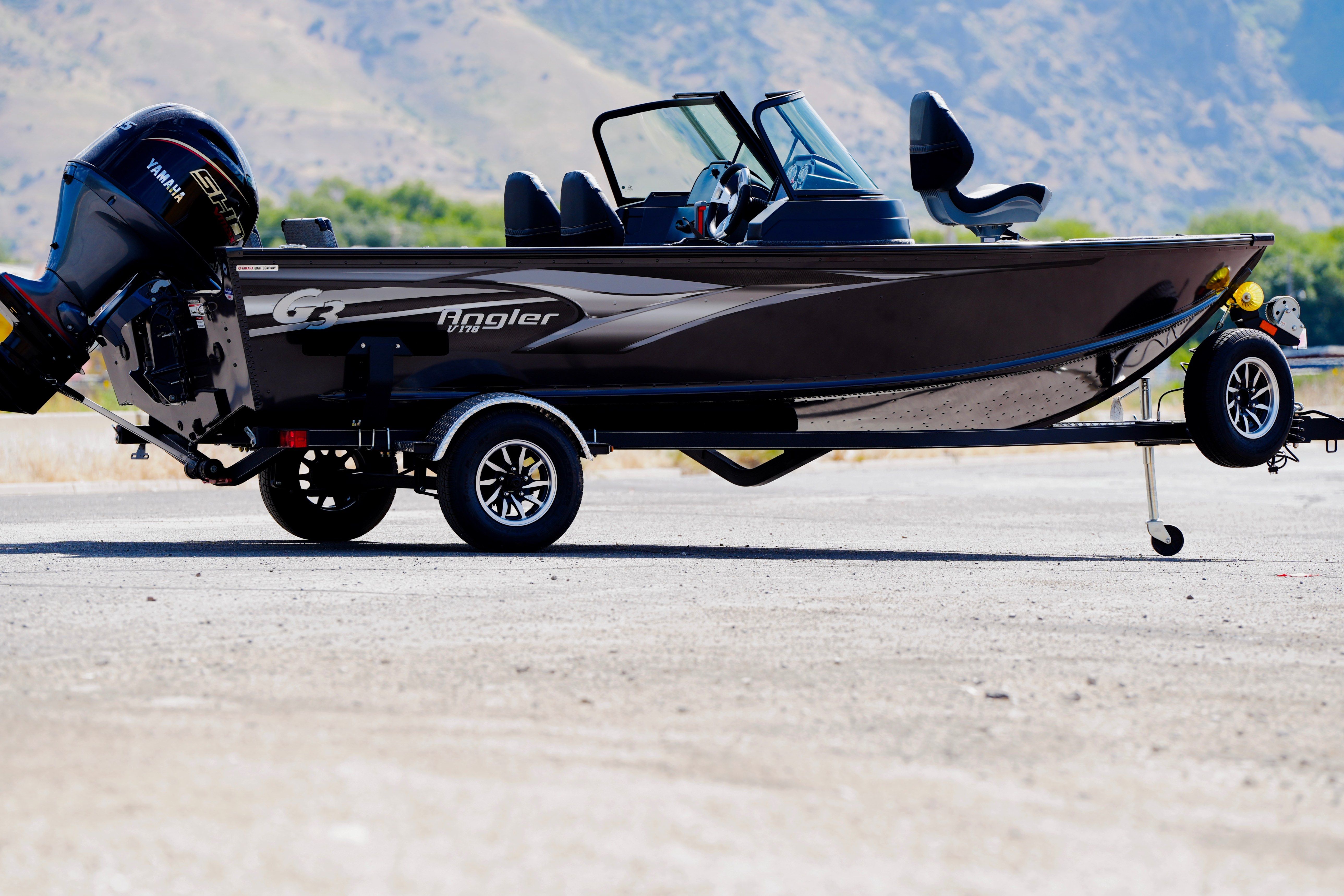 New Boats for Sale - Wake Boats, Pontoons & Recreation Boats