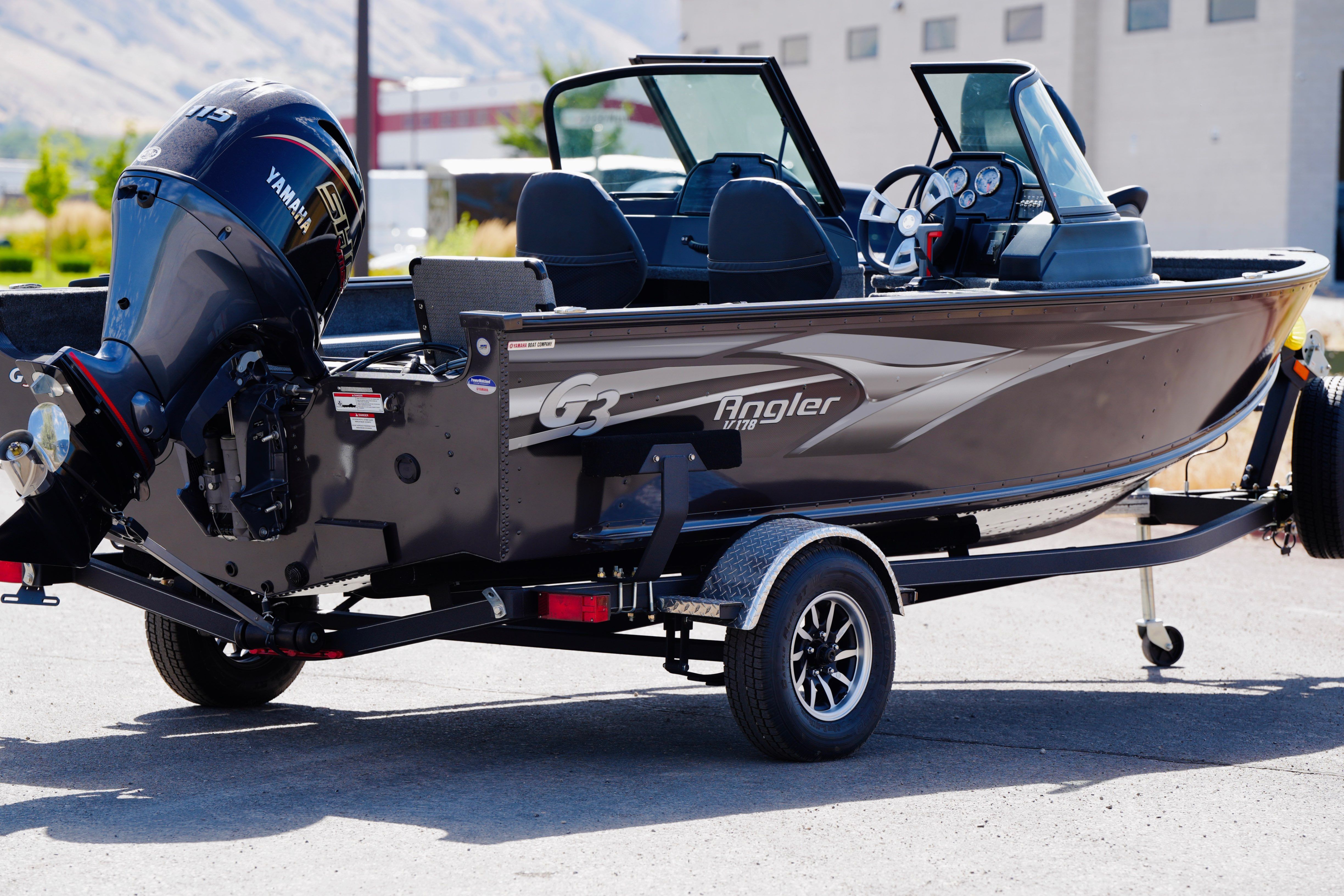 New Boats for Sale - Wake Boats, Pontoons & Recreation Boats