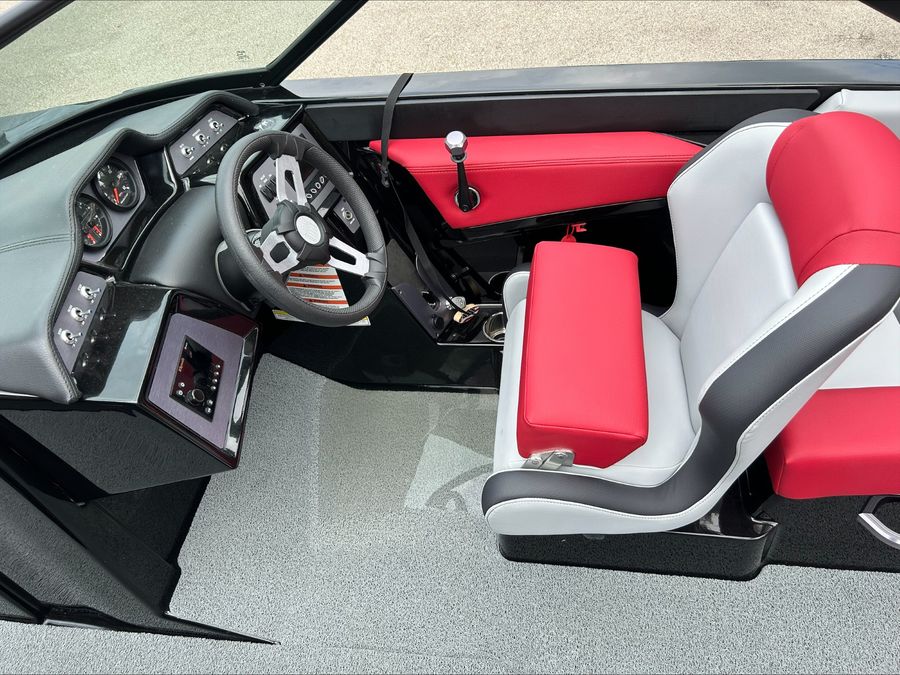 2022 MasterCraft NXT22, photo 5 of 10