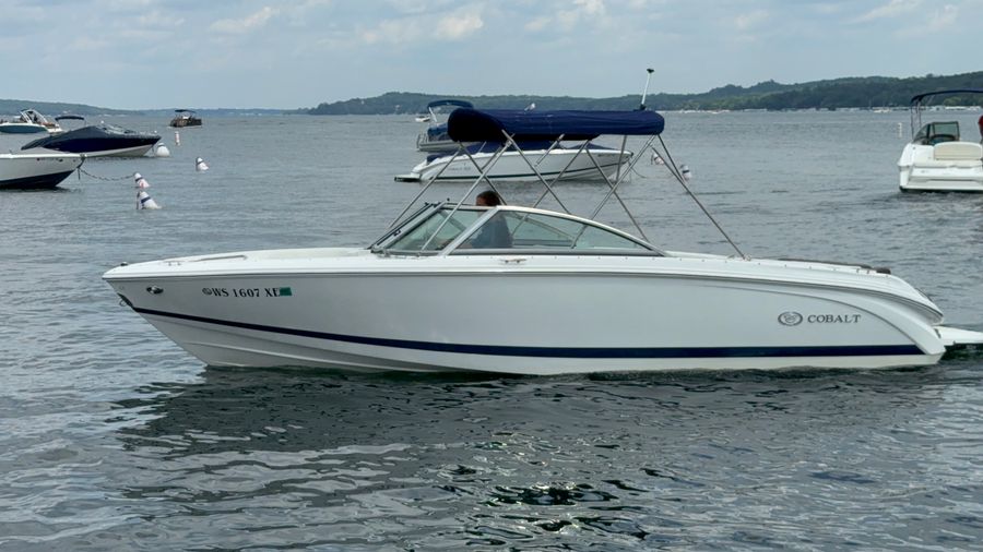 2024 Cobalt 220S, photo 3 of 20