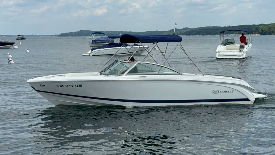 2024 Cobalt 220S, photo 4 of 20