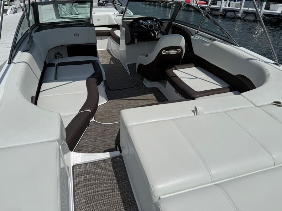 2024 Cobalt 220S, photo 6 of 20