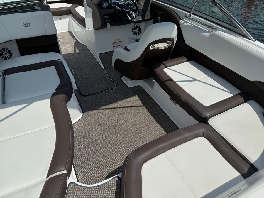 2024 Cobalt 220S, photo 7 of 20