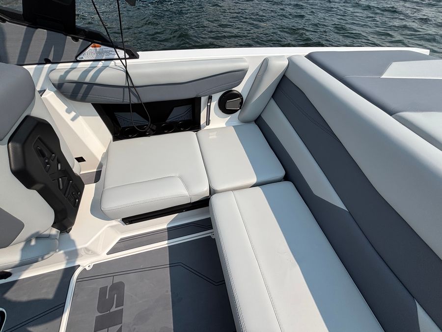 2026 Axis A200, photo 4 of 17