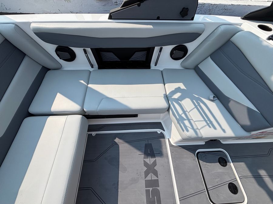 2026 Axis A200, photo 5 of 17