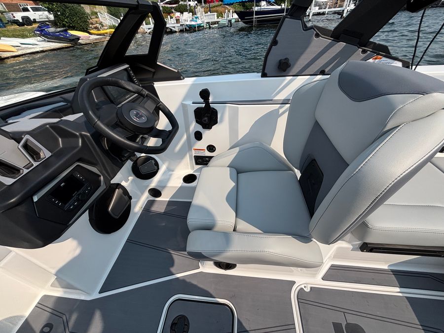 2026 Axis A200, photo 6 of 17