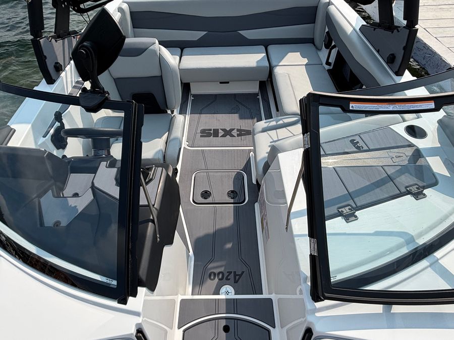 2026 Axis A200, photo 15 of 17