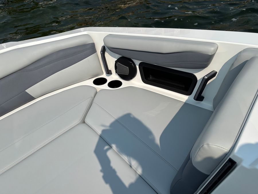 2026 Axis A200, photo 14 of 17