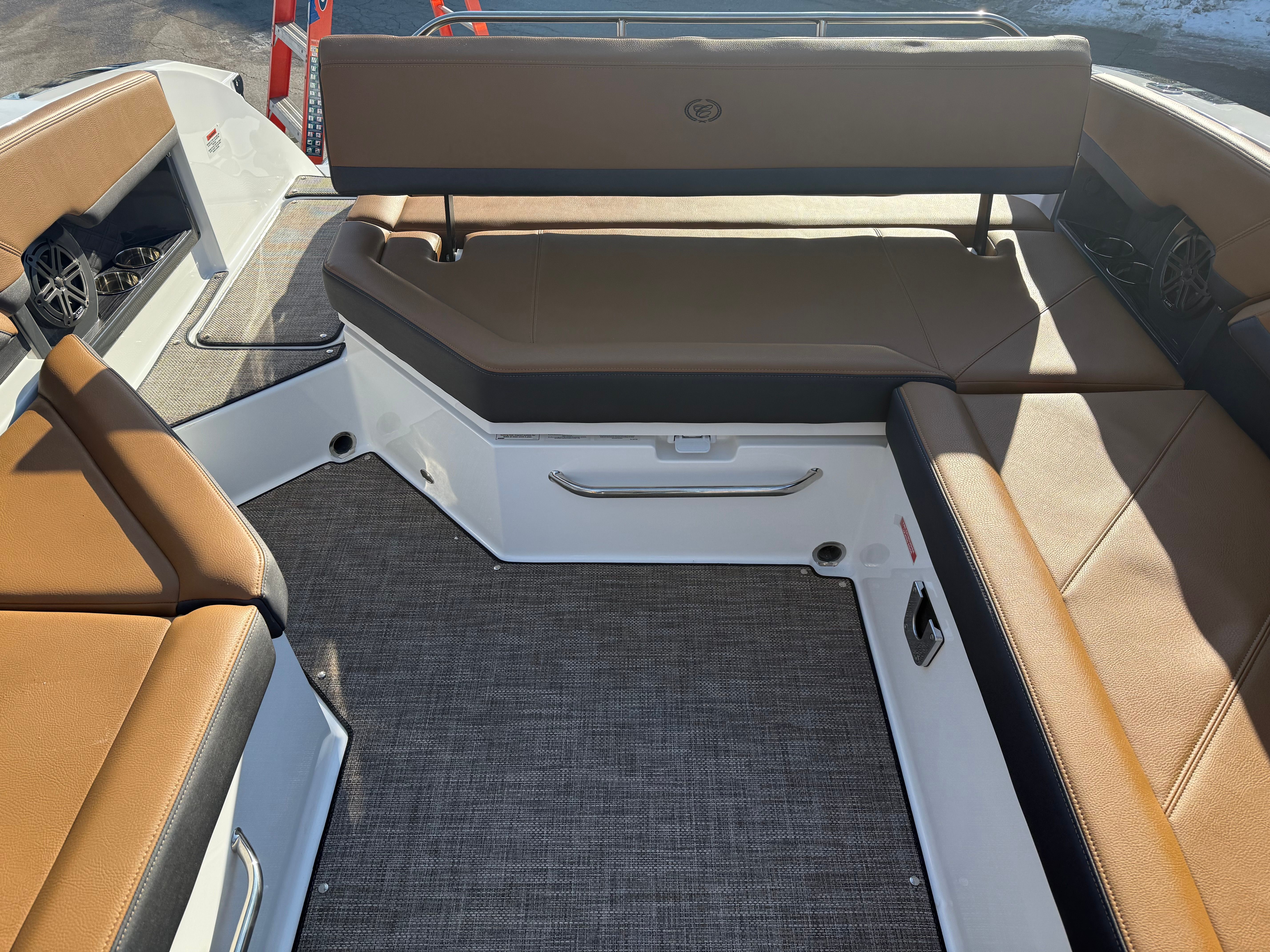 New 2026 28' Cobalt R8 For Sale in Fontana on Lake Geneva, WI