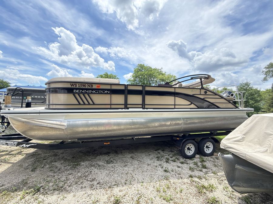 2022 Bennington 24LXSB SPS TRI