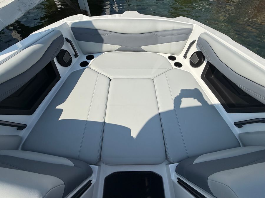 2026 Axis A245, photo 18 of 22