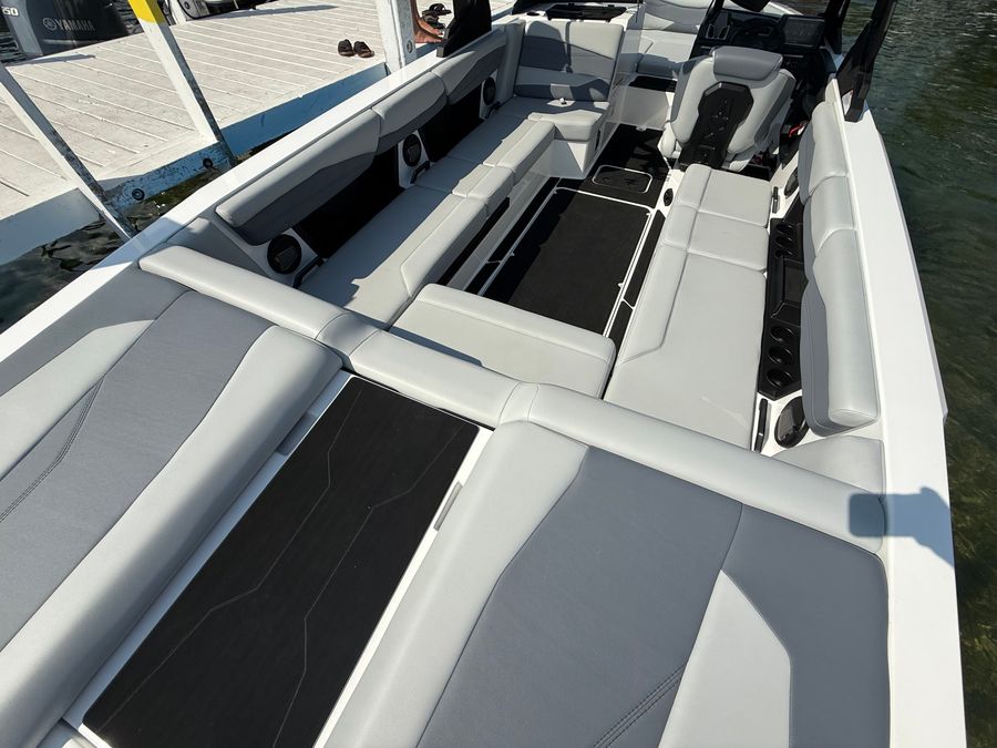 2026 Axis A245, photo 5 of 22