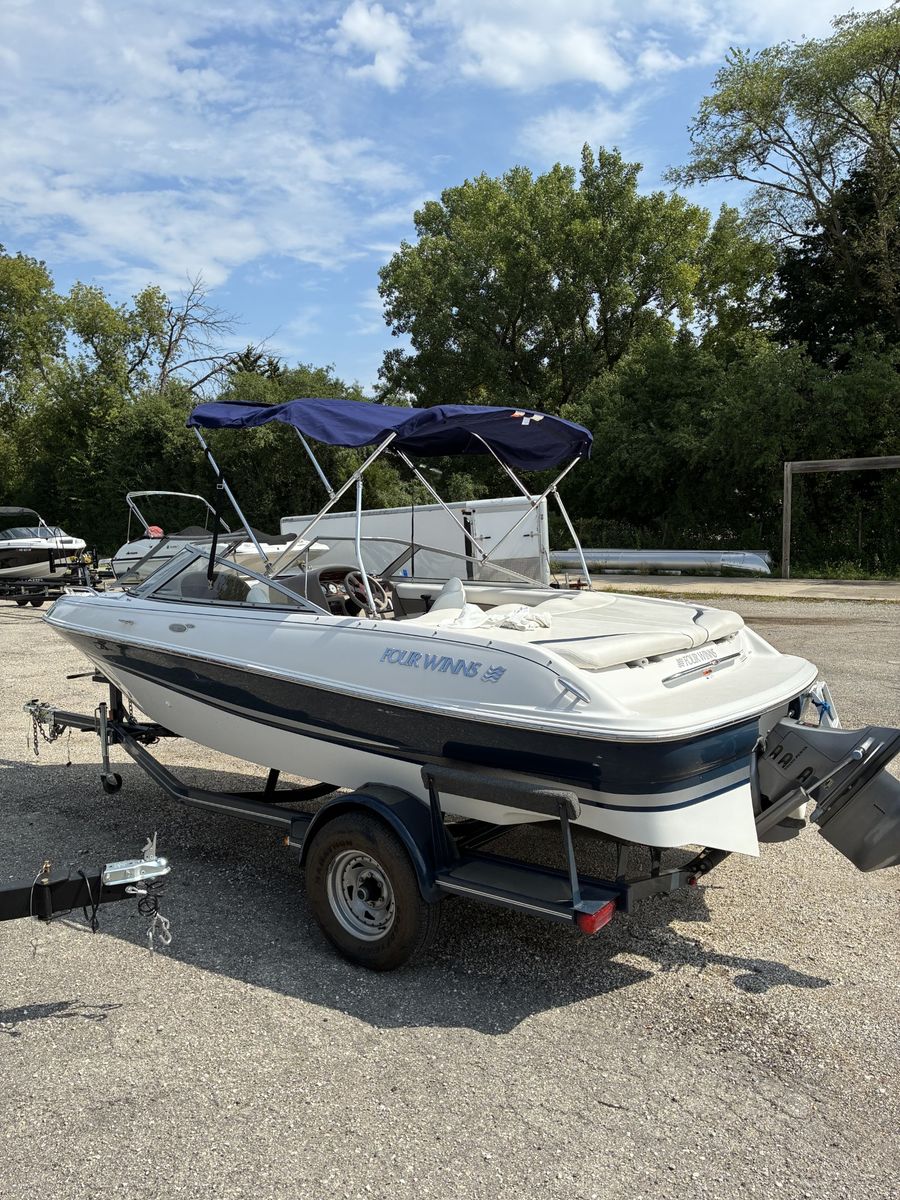 2004 Four Winns 190 HORIZON, photo 4 of 11