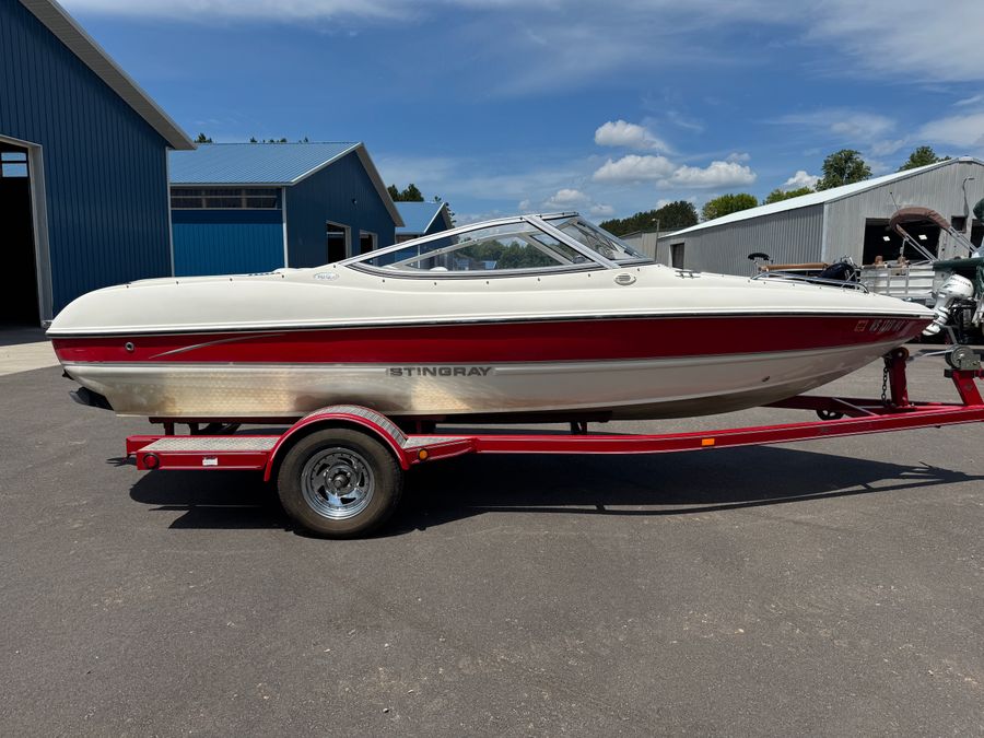2006 Stingray 185LX, photo 2 of 25