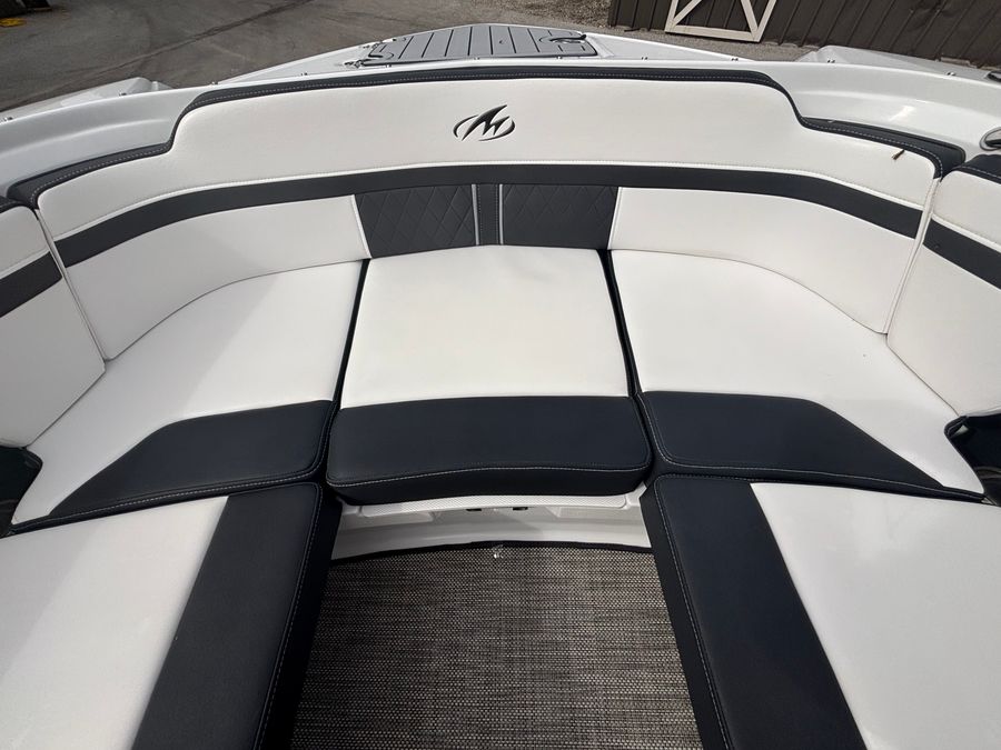 2021 Monterey M6, photo 19 of 20
