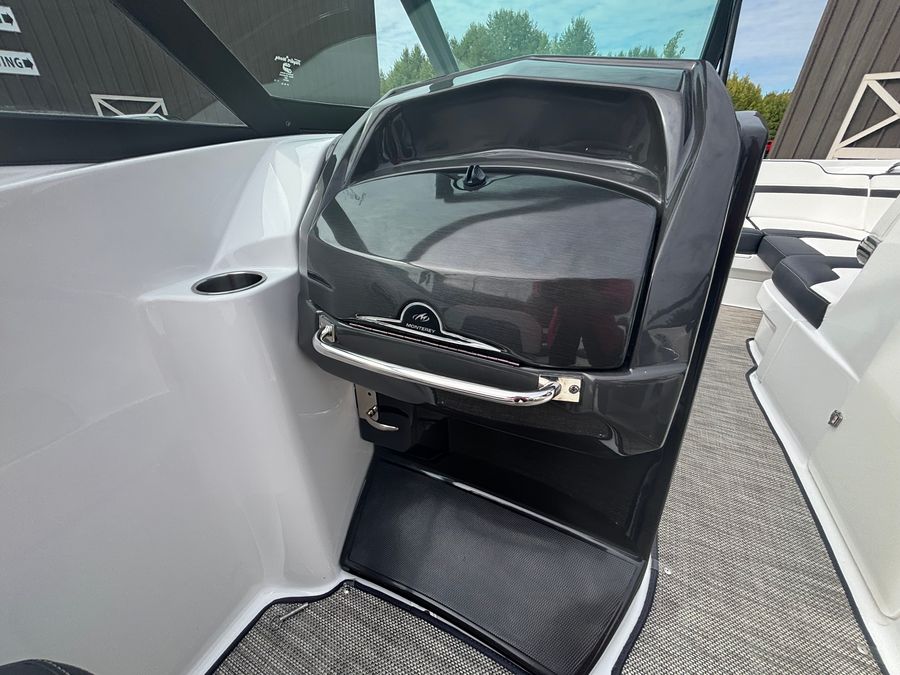 2021 Monterey M6, photo 15 of 20