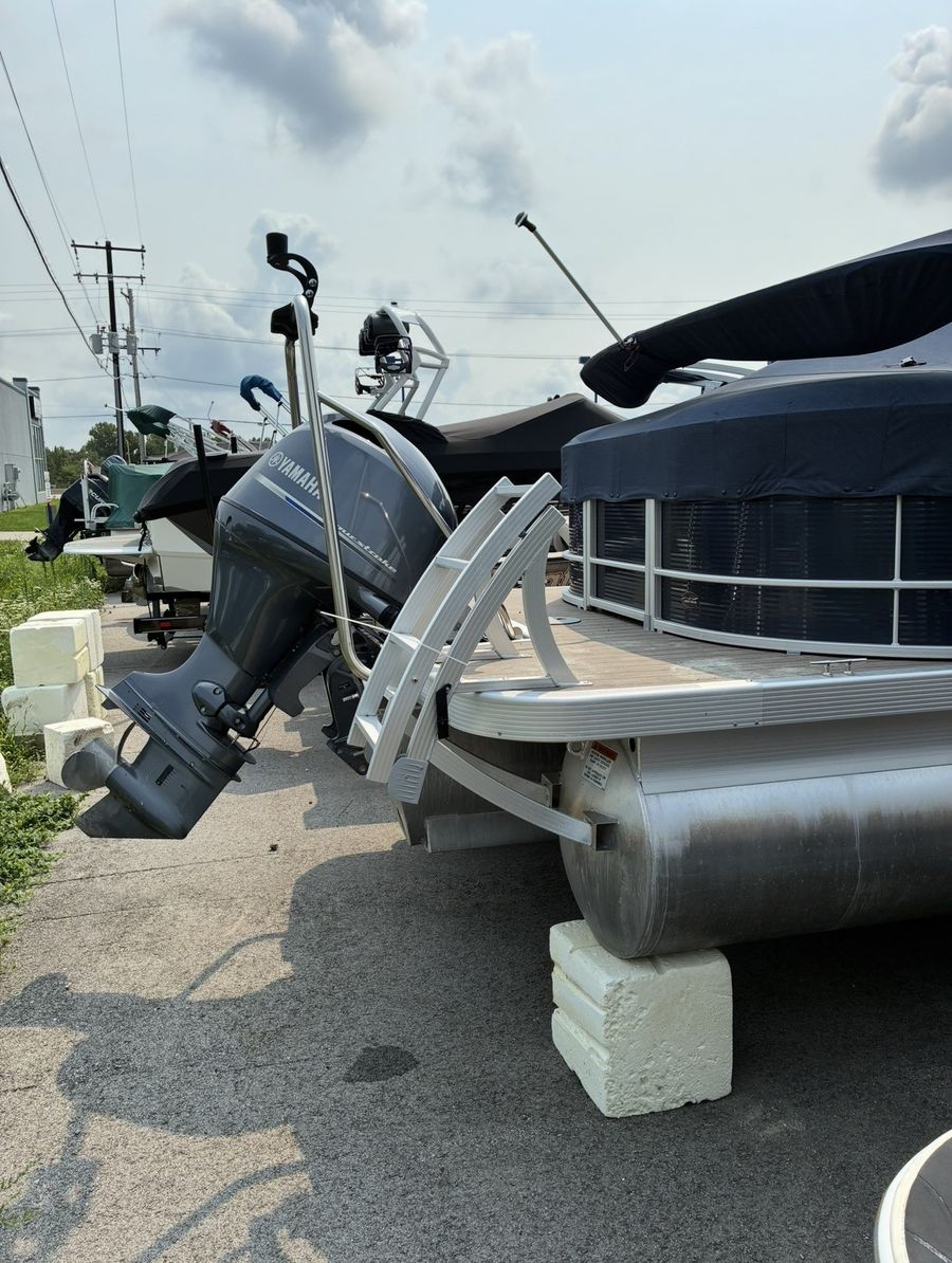 2022 Bennington 20SXSRC, photo 14 of 16