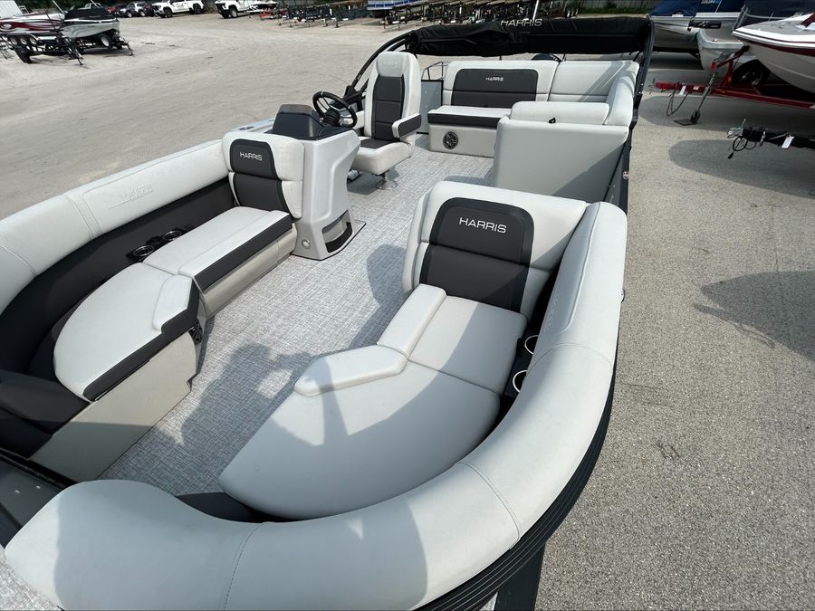 2025 Harris 210, photo 2 of 4