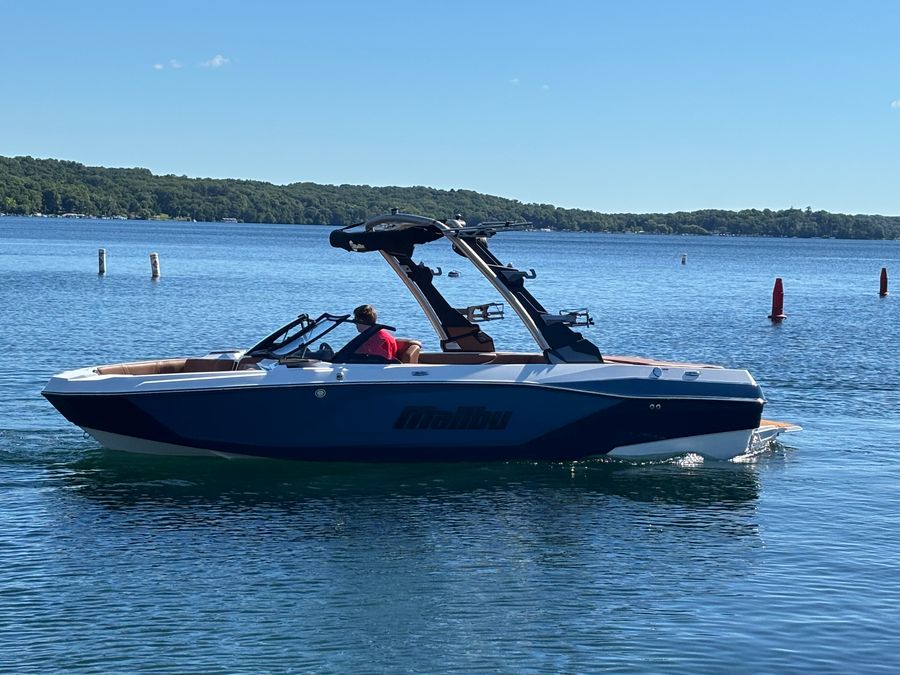2026 Malibu 21LX, photo 2 of 30